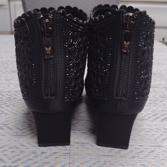 J.Renné Elegant Black Lace Ankle Boots Perfect for a formal event. - Picture 6 of 13